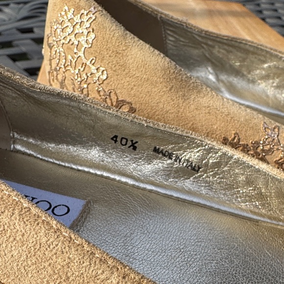 Jimmy Choo Sparkling Gold Flats - Picture 7 of 8